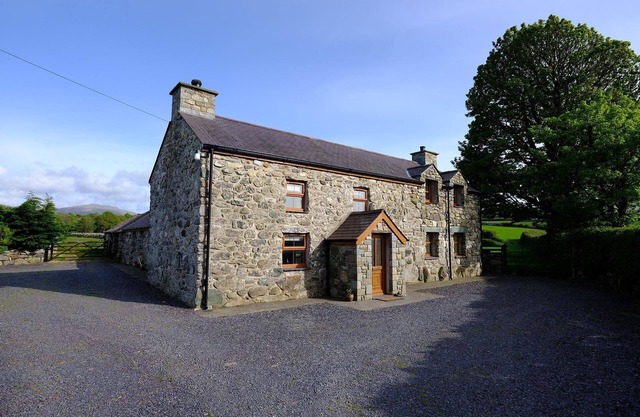 PEN Y BONT, ideal para familias en Pontllyfni, Ref 1008987