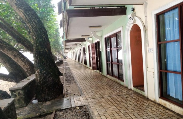 PENGINAPAN KONDOMINIUM CARITA - PAK BoS
