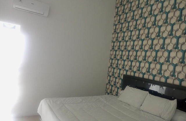 Penginapan Lamban Queens Kamar Double Bed Standar Room