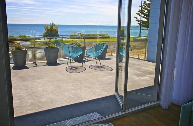 Penguin Beachfront Apartments