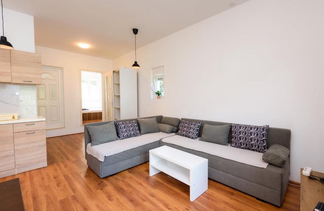Peninsula Apartment