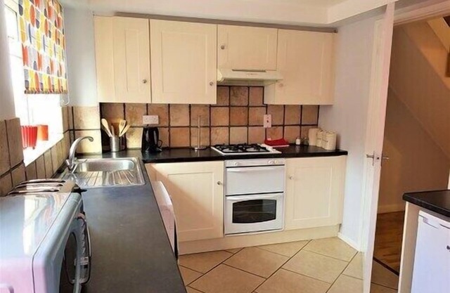 Penllech House - Huku Kwetu (Notts)