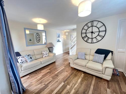Penny Cottage By The Beach