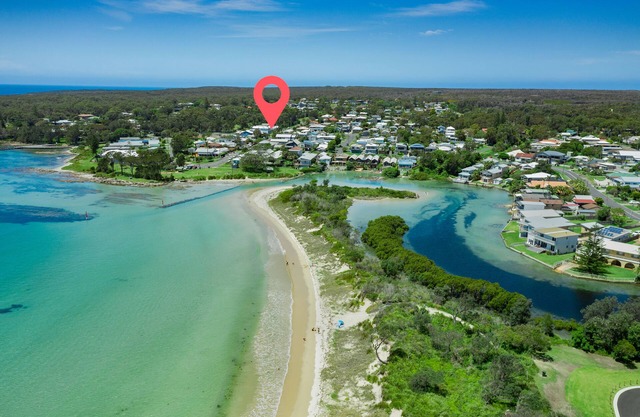 Penny's Hideaway - Ocean - Open Plan Modern Living