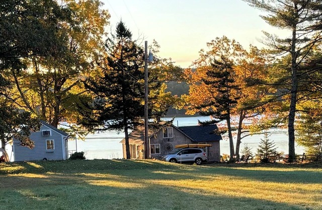 Penobscot Bay Cottage. Saturday-to-Saturday rentals. Pet Friendly. Waterfront.