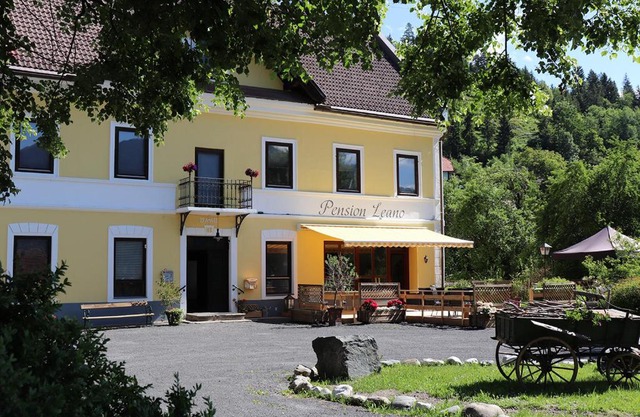 Pension Leano
