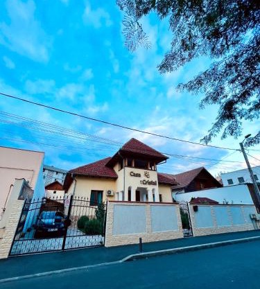 Pensiunea Casa Cristal