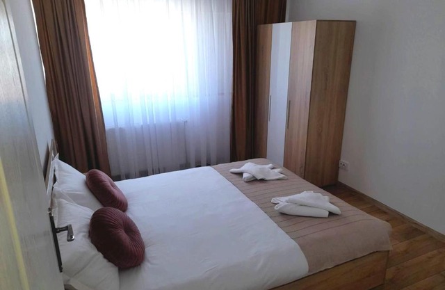 Pensiunea Eden House