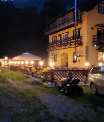 PENSIUNEA Mari Haus