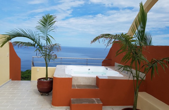 Penthouse 5to piso con vista al mar Condo 507