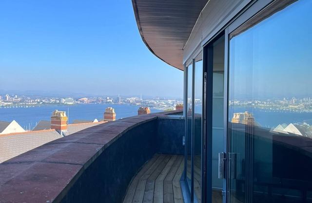 Penthouse apartment overlooking Cardiff City & Bay