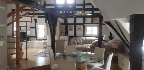 Penthouse Ferienwohnung Boppard Zentrum, sonnige Dachterrasse