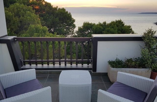Penthouse Il Ponticello with spectacular terrace overlooking the sea