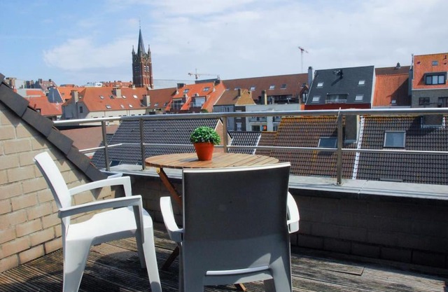 Penthouse with 2 free parking in Knokke-Heist