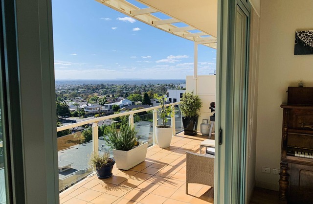 Penthouse with Amazing Views