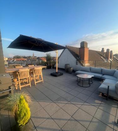 Penthouse with awesome terrace and free parking