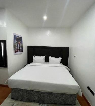 PEPE Suites