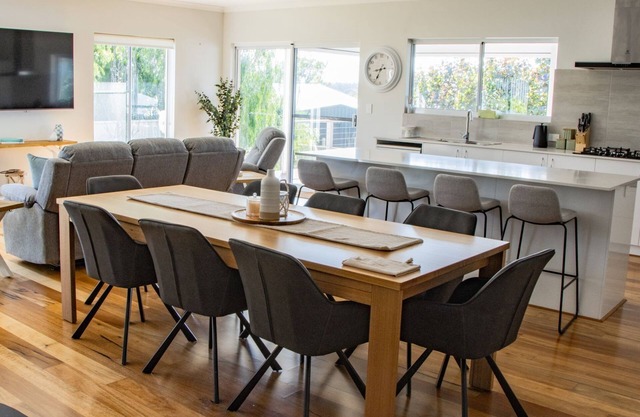 Peppermint Rise - a luxurious retreat in Peppermint Grove Beach, WA.