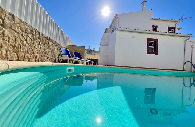 PÊRA STYLISH VILLA WITH POOL by HOMING