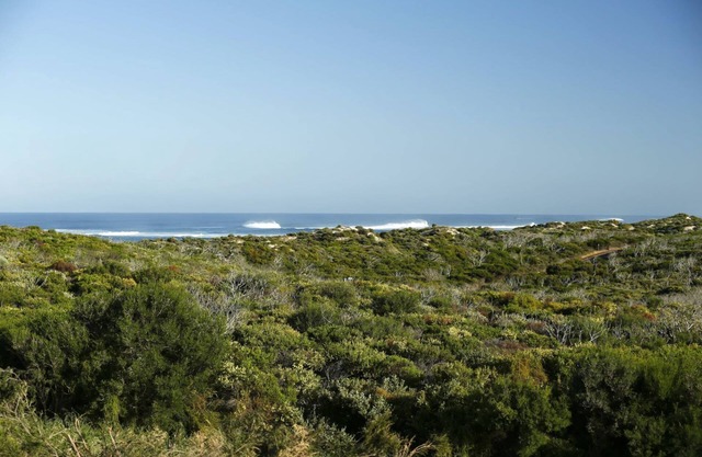 Perched above Margaret River’s famous Gnarabup Beach