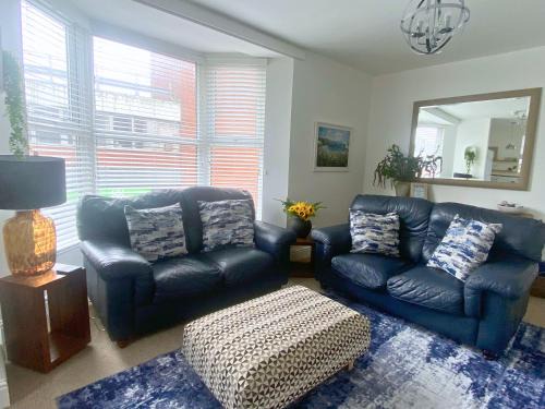 Percy House, 2 Bedroom, 4 Bed Flat Near Beach, Porthcawl Town Centre