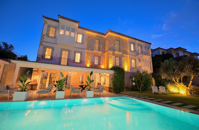Peremere Alacati Hotel