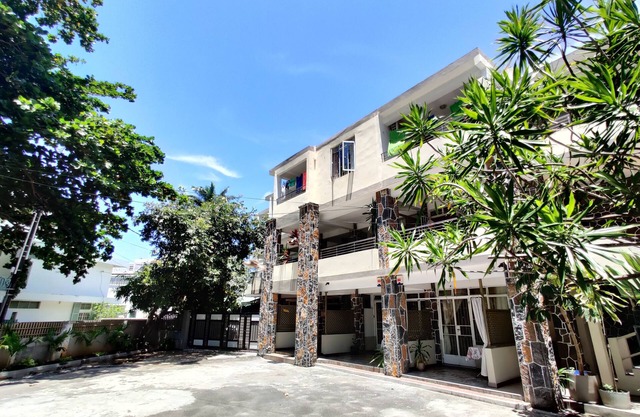 Pereybere Beach Apartments