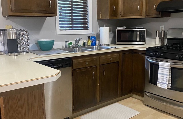 Perfect Condo in the UMED District