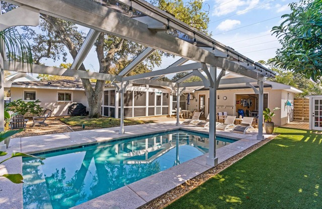 Perfect Family Beach Home With Pool, Bikes & More!