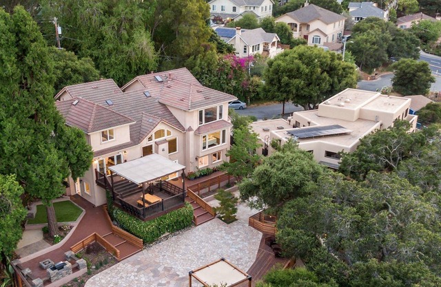 Casa de lujo moderna con impresionantes vistas en el corazón de la bahía
