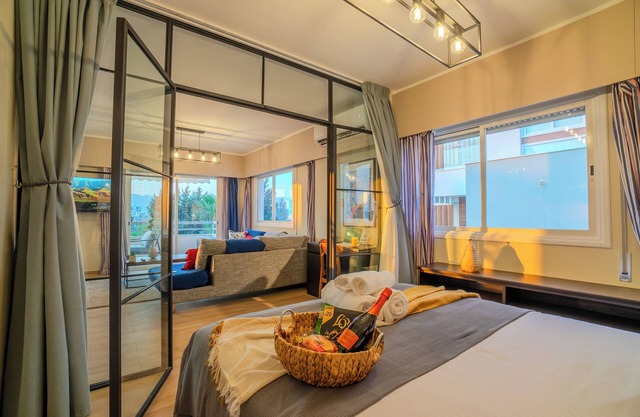 Perfect for Families, Beach 3 Min Away