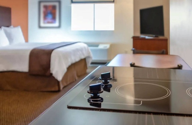 Perfect for Families: Pet-Friendly Room w/ Kitchen Near ZooMontana & Parks