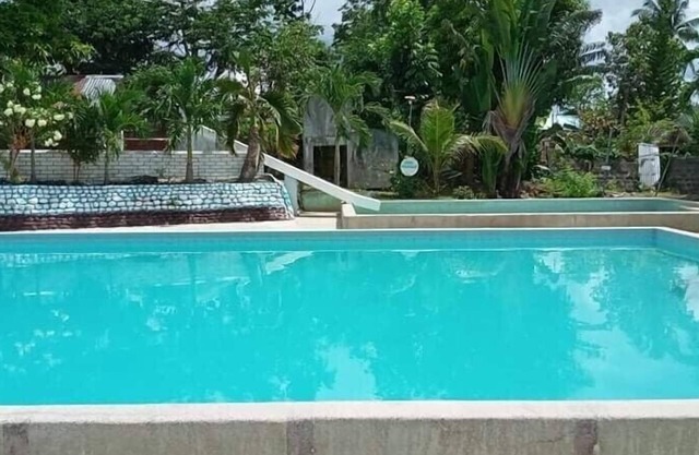 Perfecto para amigos y reuniones familiares, reuniones o bodas junto a la piscina