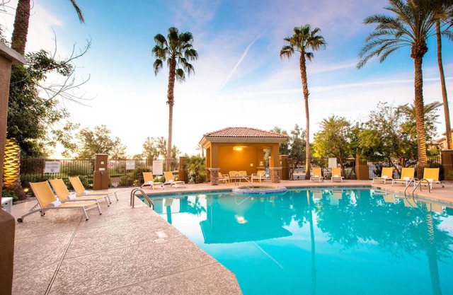 Perfect Getaway in Chandler: Pool, Dining, & Close to Phoenix Attractions