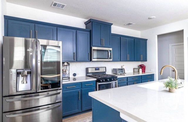 Perfect Getaway! Luxury Comfort Near DWNT & COTA