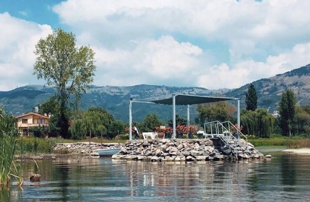 Perfect Lakefront Home on Iznik Lake, Bursa