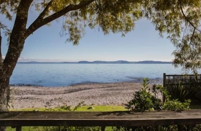 Perfect Lake Front Bach