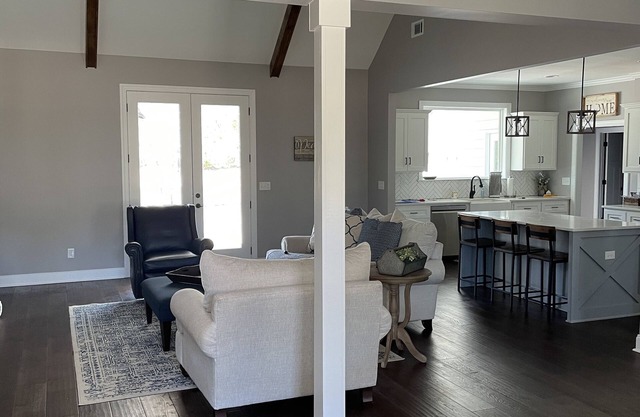 Perfect Masters Rental in gated neighborhood