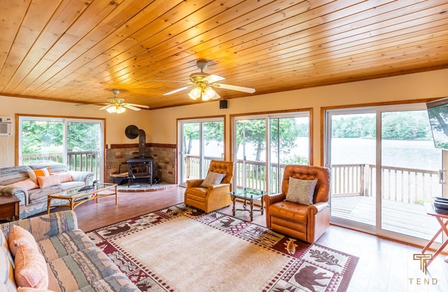 Perfect Muskoka Family Retreat Without Paying Muskoka Prices Casa McKechnie Lake