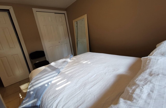 Perfect one bedroom in Central District close to Swedish Cherry Hill and SU