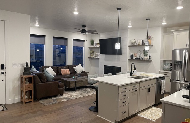 Perfect Park City location w/ Hot Tub!