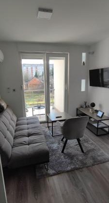 Perfect Place 32