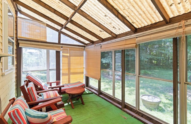 Perfect Retreat 4-bedroom house in Leicester, MA