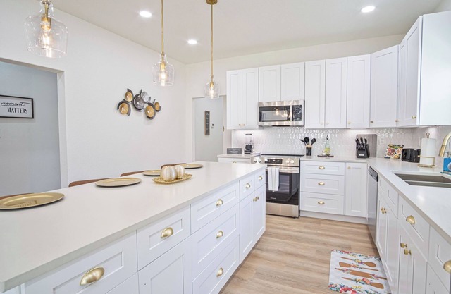 Perfect Spot to Relax 4br/3ba Near Dtown Hemisfair