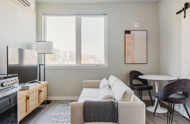 Perfect Tacoma Studio w/ Fitness Center, Lounge, W/D, by Blueground