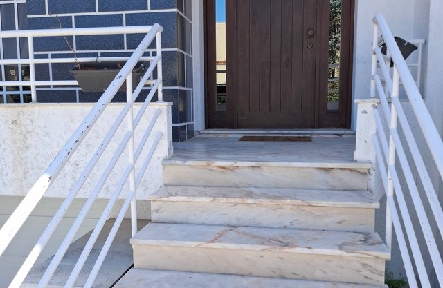 Perfect Villa for large families in Calm Area Near City,