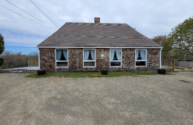 Perfectly Centered in Birch Harbor Village! Unit 4
