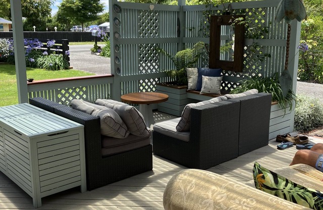 Perfectly positioned in Pohara- across the road from beautiful Pohara beach.
