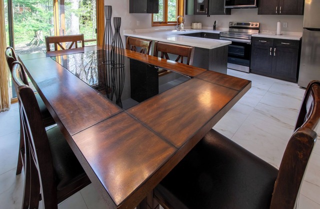Periwinkle Place- Close to the Beach in Southcott Pines!