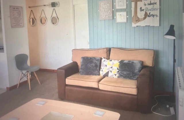 PERRANPORTH BUNGALOW - 3 Bedrooms - Communal Swimming, Tennis, Play Area, Bar